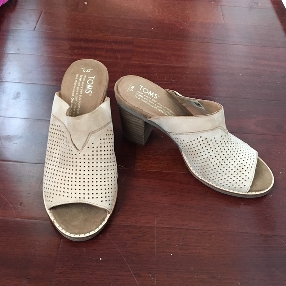 Toms Shoes - TOMS Chunky Heels Size 5